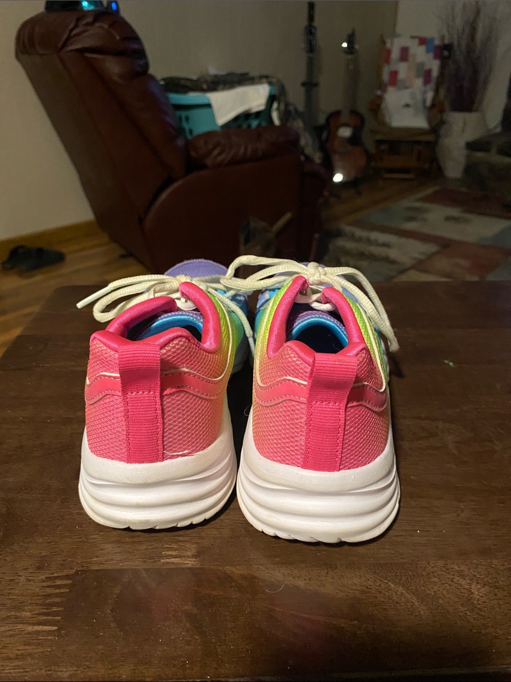 Sketchers girls size 2.5 - Picture 3 of 4